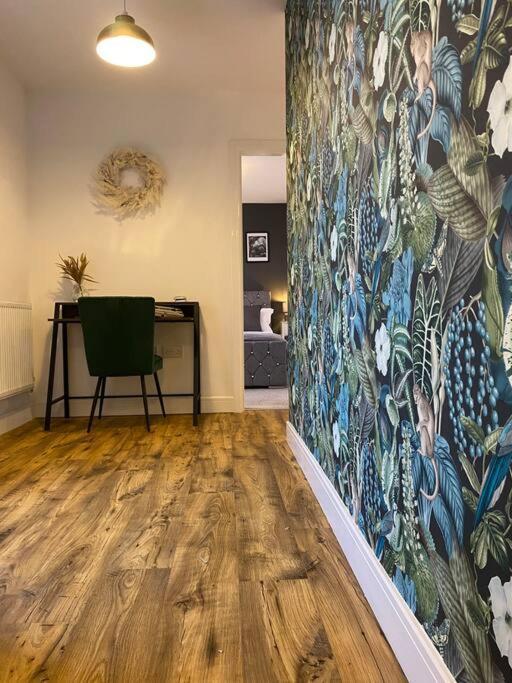Luxury Riverfront Apartment Newport  Bagian luar foto